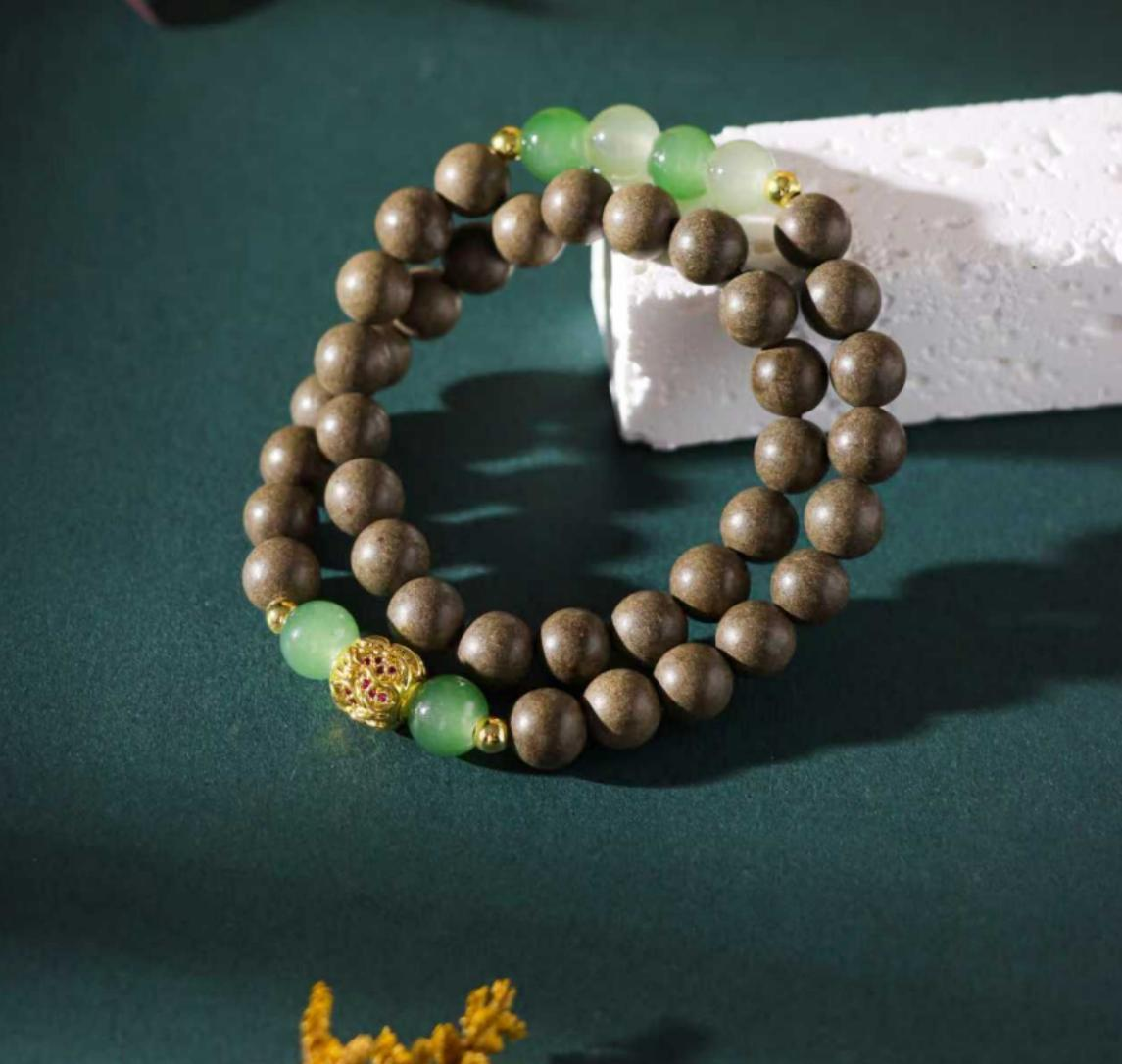 “Spring Mountain Jade" Botanical Scented Mala Bracelet | White Tea & Sandalwood